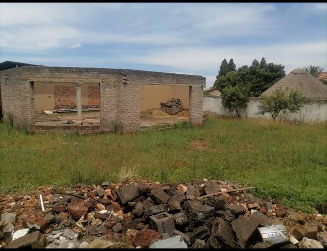 1 BEDROOM HOUSE FOR SALE IN SPRUIT VIEW